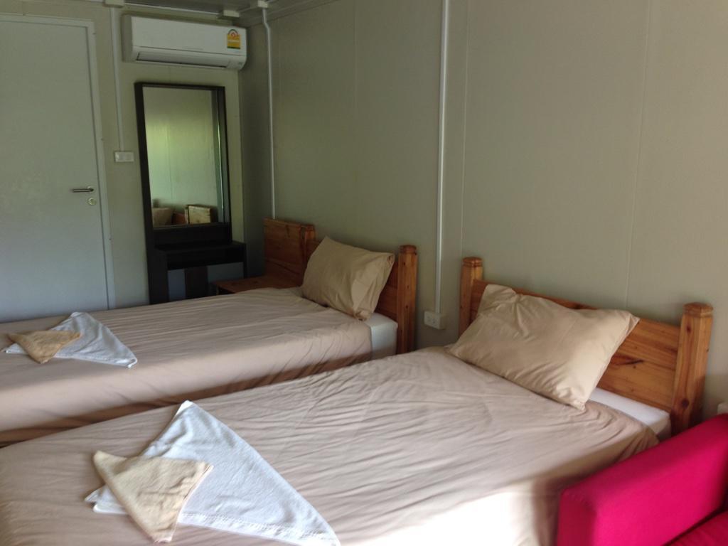 Hotel Check In And Chill Out Ban Laem Sok Exterior foto